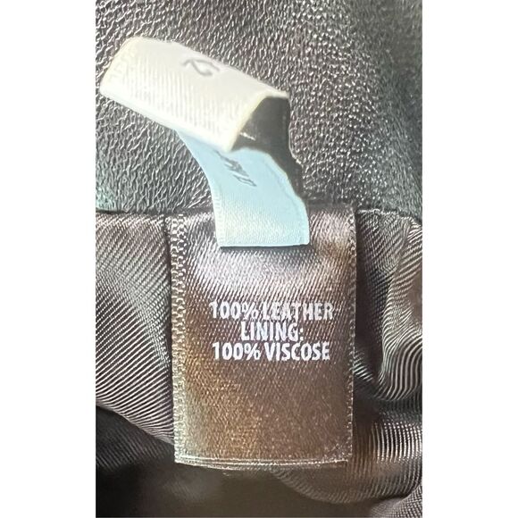 St. John Soft Black Leather Made in Italy NWT Size 8 - Picture 11 of 11